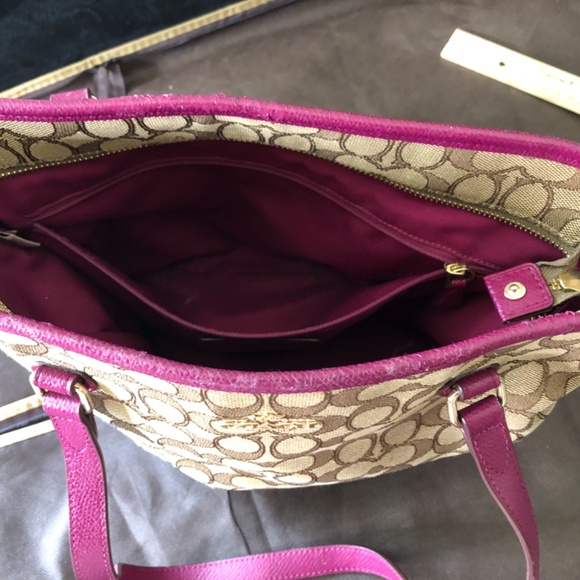 Coach satchel signature hot pink - Picture 3 of 6